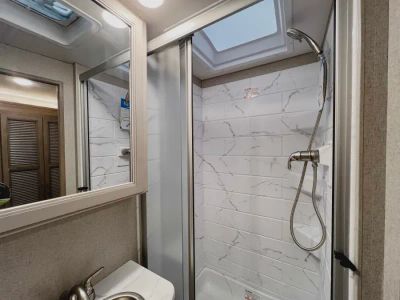 2027 Thor Motor Coach MAGNITUDE GRAND - Photo 16