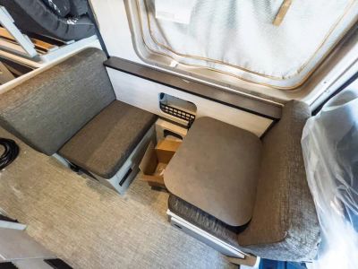 2027 Winnebago SOLIS POCKET — photo 8 view