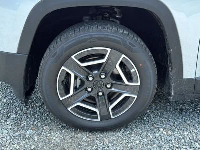 2026 Jeep Cherokee — detail view