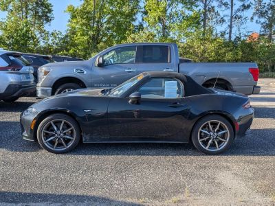 2021 Mazda MX-5 Miata - Photo 2