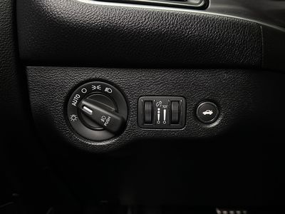2018 Dodge Challenger - Photo 21