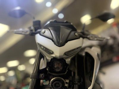 2025 Yamaha MT-03 - Photo 7