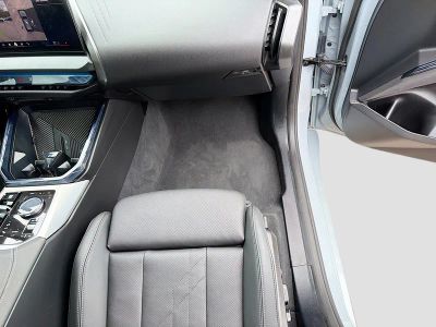 2025 BMW X3 — photo 18 view