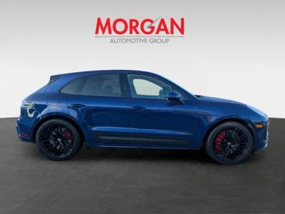 2022 Porsche Macan — side profile view