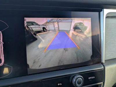 2022 Porsche Macan — photo 18 view