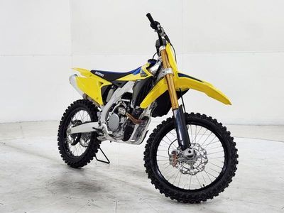 2026 Suzuki RM-Z250 — front three-quarter view