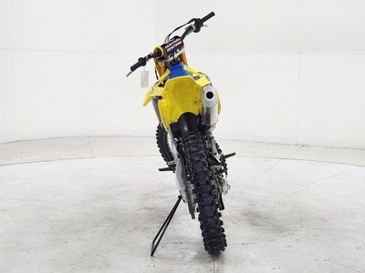 2026 Suzuki RM-Z250 — engine compartment view