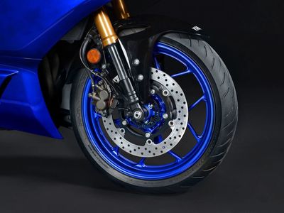 2026 Yamaha YZF-R3 - Photo 11