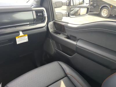 2026 Ford F-350SD — photo 16 view