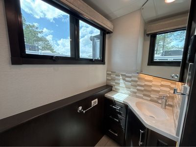 2026 Entegra Centurion - Photo 21