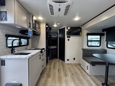 2026 Jayco Jay Feather Air - Photo 11