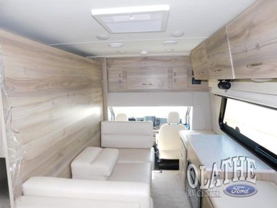 2024 Chinook Maverick - Photo 8