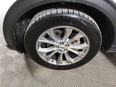 2023 Ford Explorer — photo 10 view