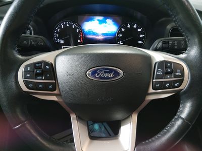2023 Ford Explorer — photo 12 view