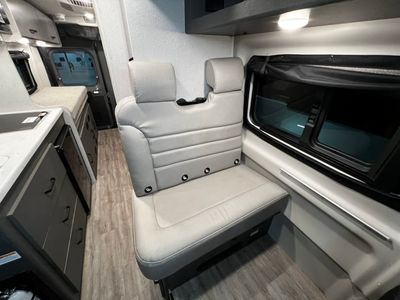 2025 Thor Motor Coach DAZZLE - Photo 22