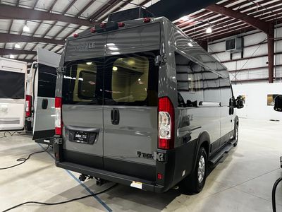 2025 Thor Motor Coach DAZZLE - Photo 36