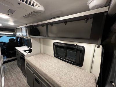 2025 Thor Motor Coach DAZZLE - Photo 17