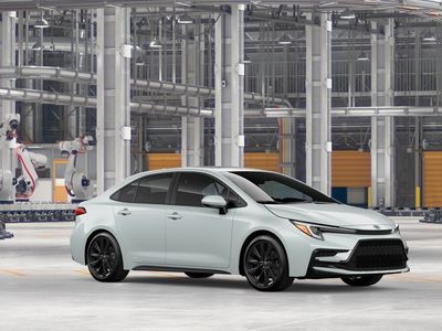 2026 Toyota Corolla Hybrid - Photo 14
