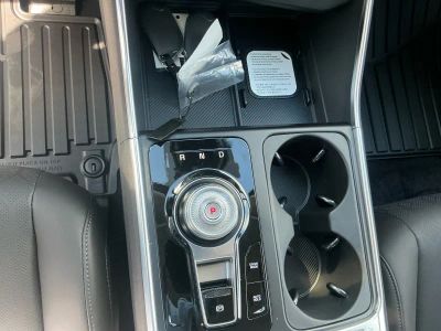 2026 Kia Carnival Hybrid — photo 13 view