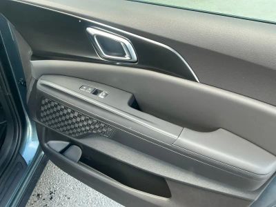 2026 Kia Carnival Hybrid — photo 21 view