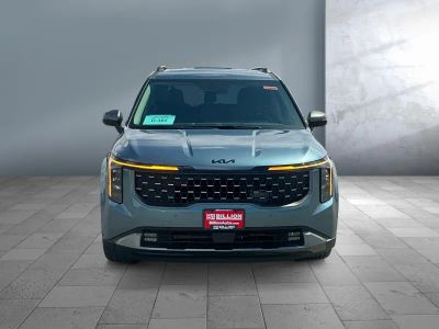 2026 Kia Carnival Hybrid — side profile view