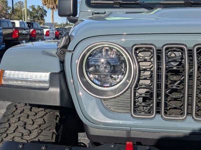 2026 Jeep Wrangler — photo 8 view