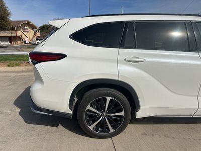 2021 Toyota Highlander - Photo 5