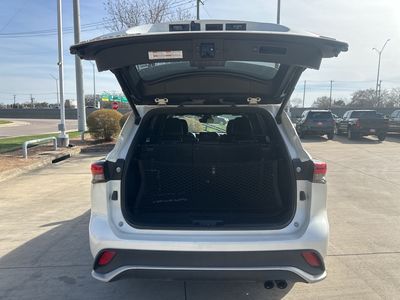 2021 Toyota Highlander - Photo 10