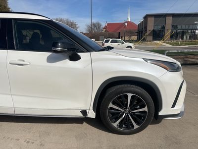 2021 Toyota Highlander - Photo 7
