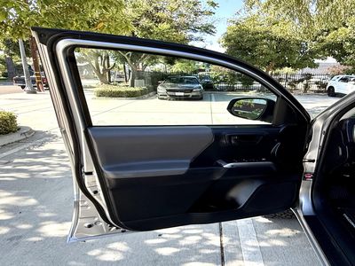 2017 Toyota Tacoma - Photo 17