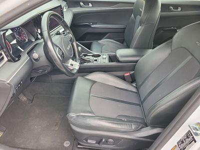 2022 Kia K5 - Photo 4