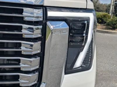 2024 GMC Sierra 3500HD — photo 10 view