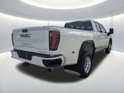 2024 GMC Sierra 3500HD — detail view