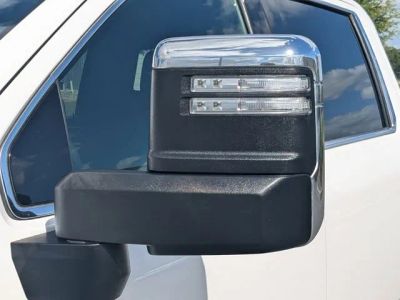 2024 GMC Sierra 3500HD — photo 11 view