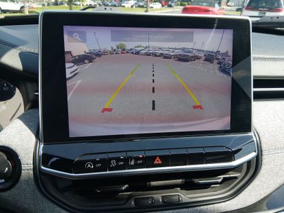 2024 Jeep Compass — photo 18 view