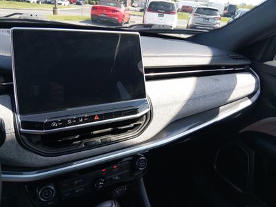 2024 Jeep Compass — photo 21 view