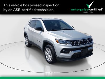 2024 Jeep Compass Latitude 4x4 — front three-quarter view