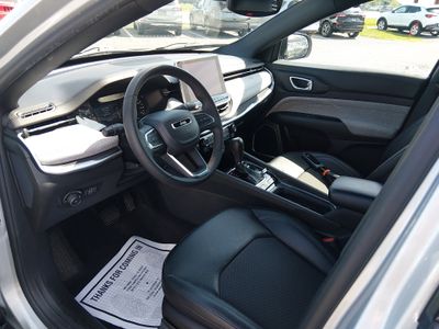 2024 Jeep Compass — photo 12 view
