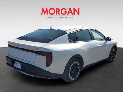 2025 Kia K4 — side profile view