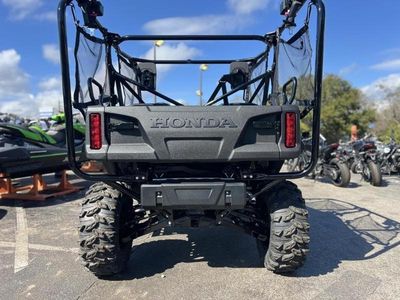 2025 Honda Pioneer 1000-5 Deluxe - Photo 3