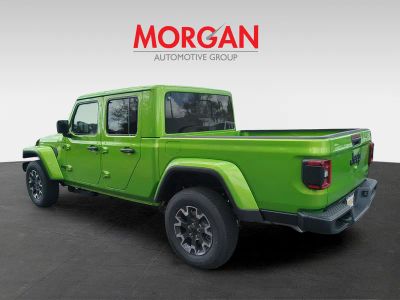 2026 Jeep Gladiator — photo 7 view