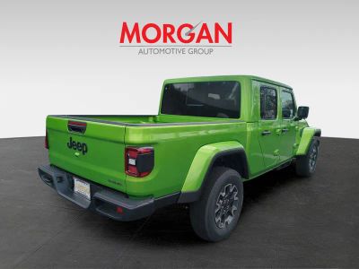2026 Jeep Gladiator — detail view