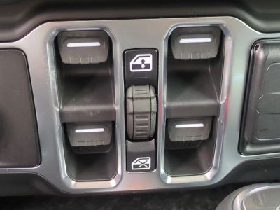 2026 Jeep Gladiator — photo 26 view
