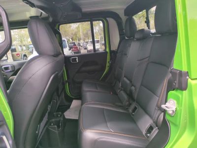 2026 Jeep Gladiator — photo 16 view