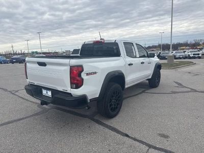 2025 Chevrolet Colorado — photo 8 view