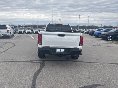 2025 Chevrolet Colorado — photo 7 view