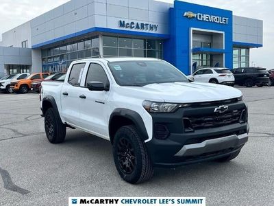2025 Chevrolet Colorado 14E43 — front three-quarter view