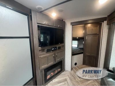 2020 Dutchmen RV Astoria - Photo 7