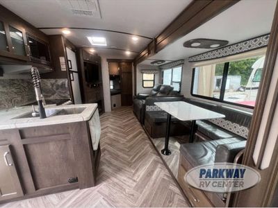 2020 Dutchmen RV Astoria - Photo 4