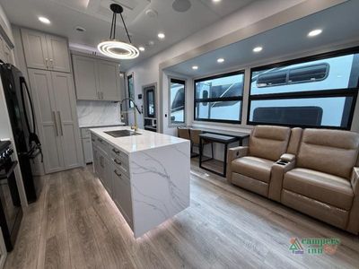 2026 Brinkley Model G - Photo 11